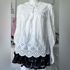 Lucky Brand Blouse Buttons embroidered Cotton White Eyelet Scallop Hems Size M
